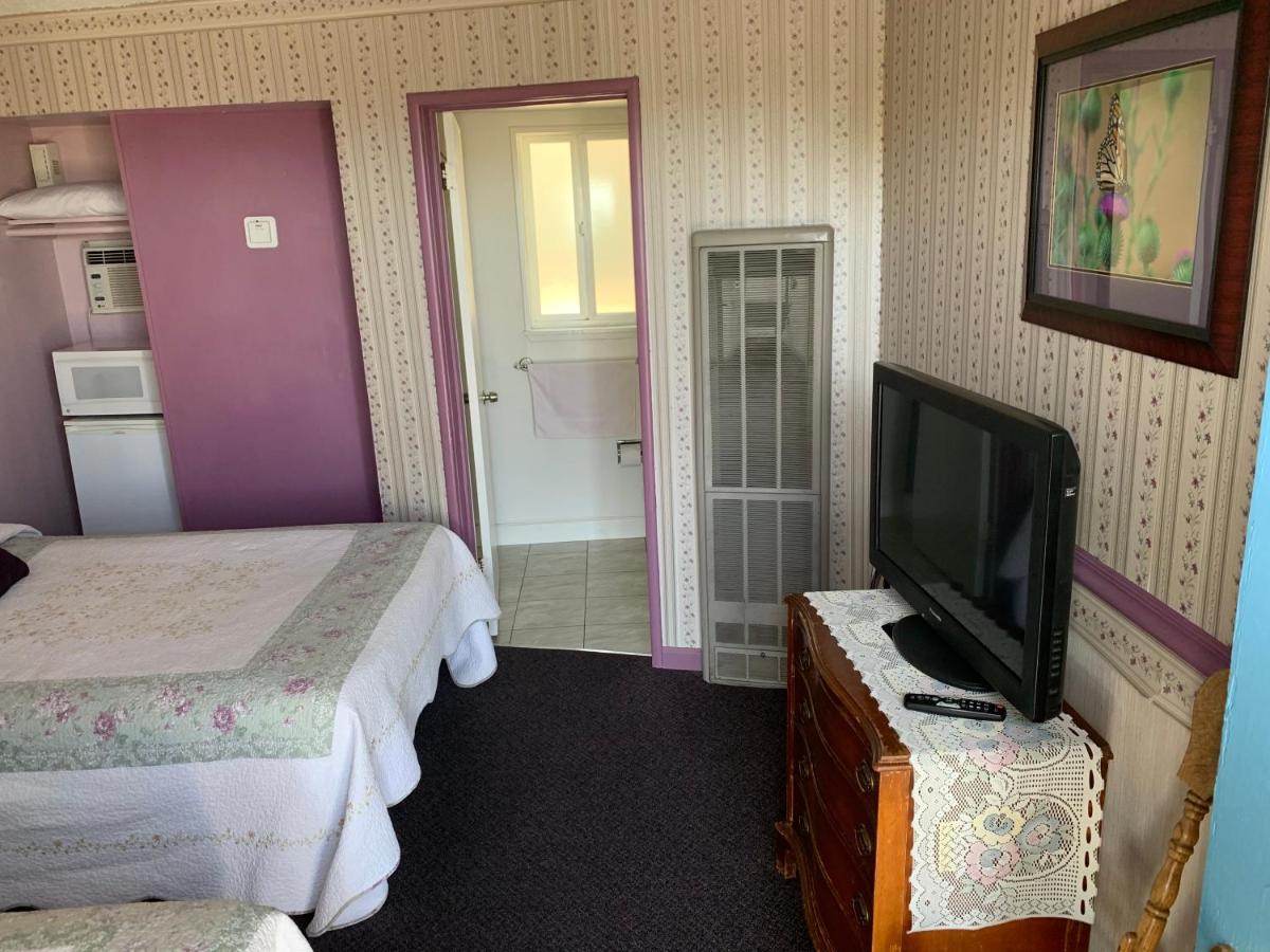 Sugarloaf Mountain Motel Virginia City Dış mekan fotoğraf