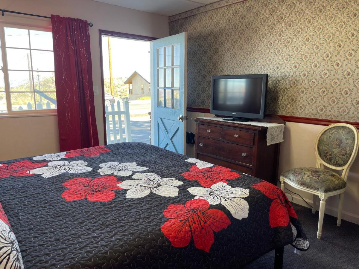 Sugarloaf Mountain Motel Virginia City Dış mekan fotoğraf
