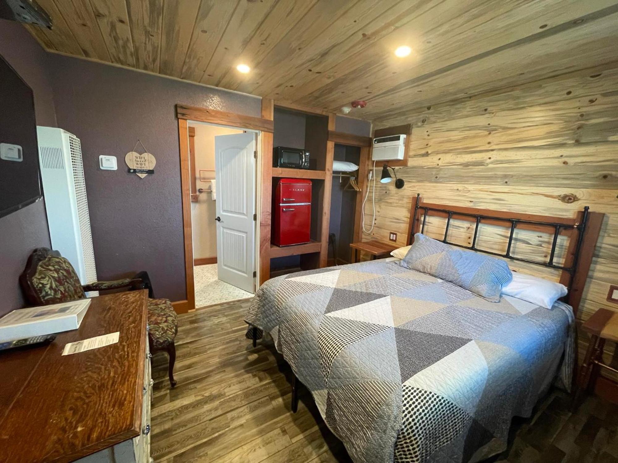 Sugarloaf Mountain Motel Virginia City Dış mekan fotoğraf