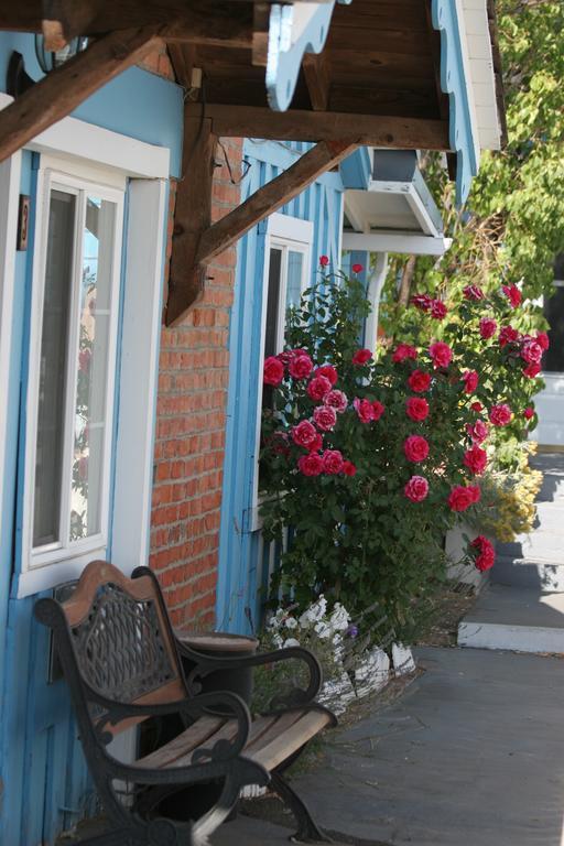 Sugarloaf Mountain Motel Virginia City Dış mekan fotoğraf