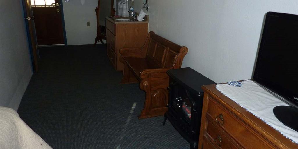 Sugarloaf Mountain Motel Virginia City Dış mekan fotoğraf